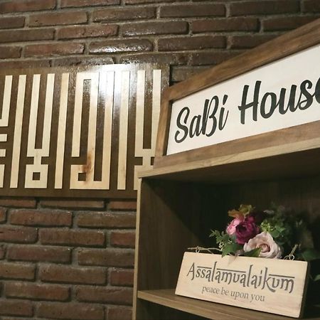 Sabi Guest House - Strategic Family -Married Couples Only- Hostel In Prawirotaman Jogyakarta Zewnętrze zdjęcie