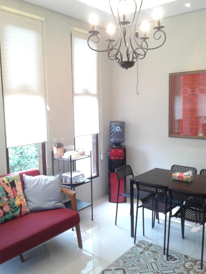 Sabi Guest House - Strategic Family -Married Couples Only- Hostel In Prawirotaman Jogyakarta Zewnętrze zdjęcie
