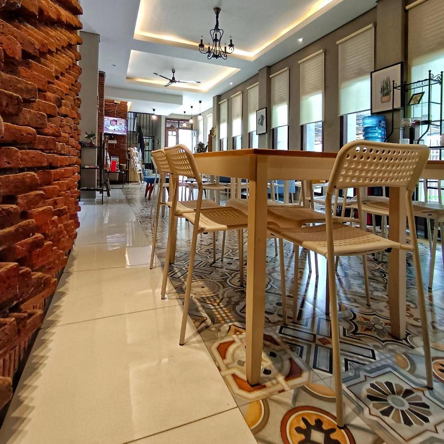 Sabi Guest House - Strategic Family -Married Couples Only- Hostel In Prawirotaman Jogyakarta Zewnętrze zdjęcie