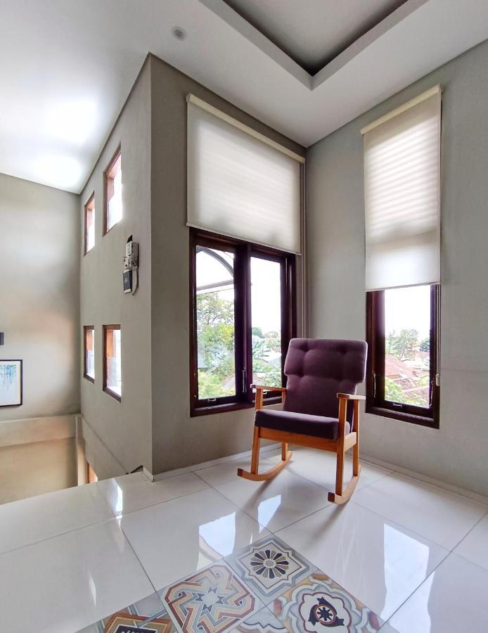 Sabi Guest House - Strategic Family -Married Couples Only- Hostel In Prawirotaman Jogyakarta Zewnętrze zdjęcie